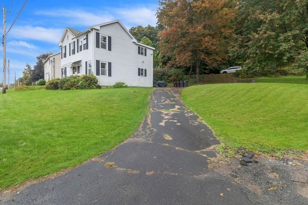 Property Photo:  538 E Mountain Rd  MA 01085 