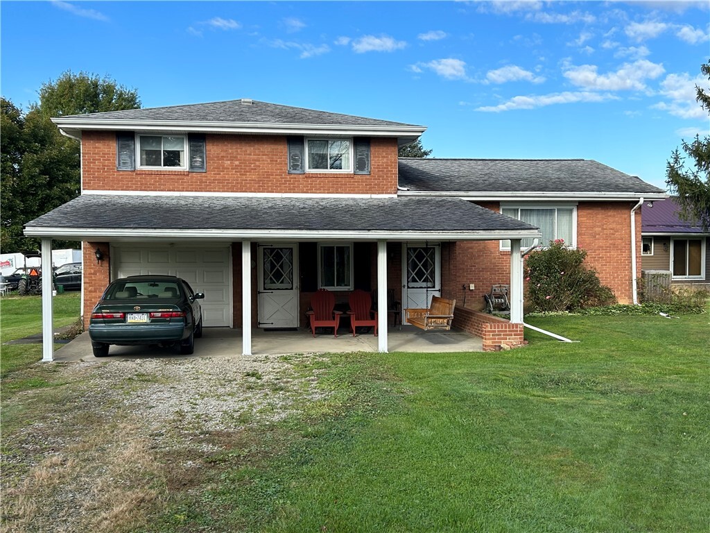 Property Photo:  760 Skylark Dr  PA 15425 