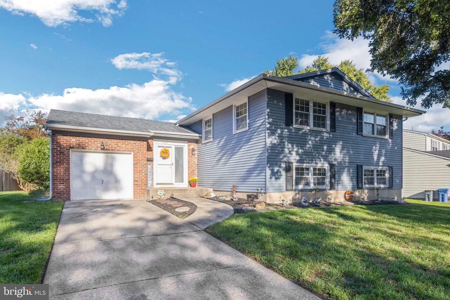 Property Photo: 748 Fremont Lane NJ 08054