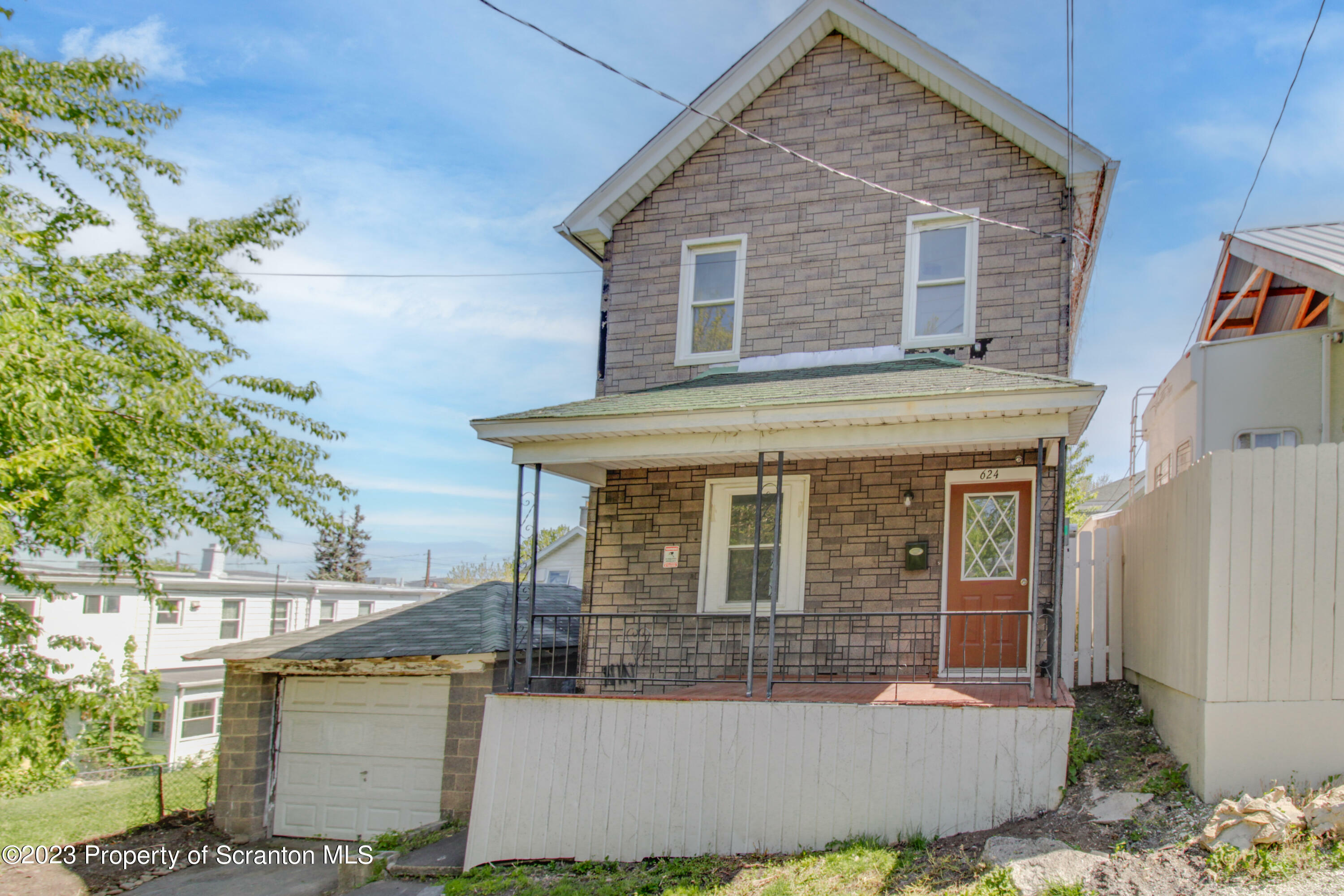 Property Photo:  624 Galvin Place  PA 18505 