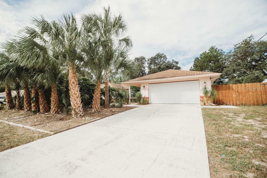 Property Photo:  2327 Canfield Drive  FL 34609 