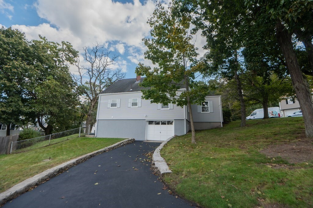 Property Photo:  15 Alden Rd  MA 01960 