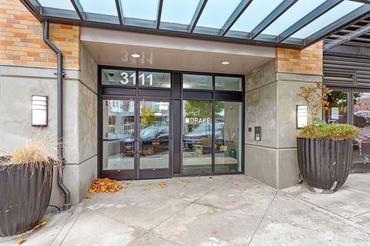 Property Photo:  3111 Newmarket Street 506  WA 98226 