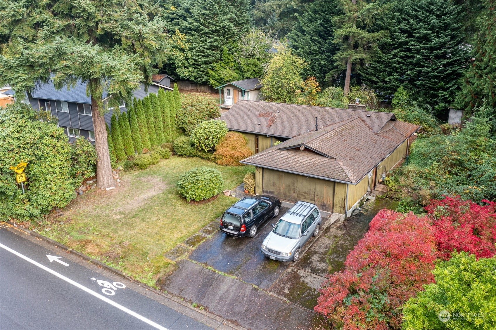 Property Photo:  9004 171st Avenue NE  WA 98052 