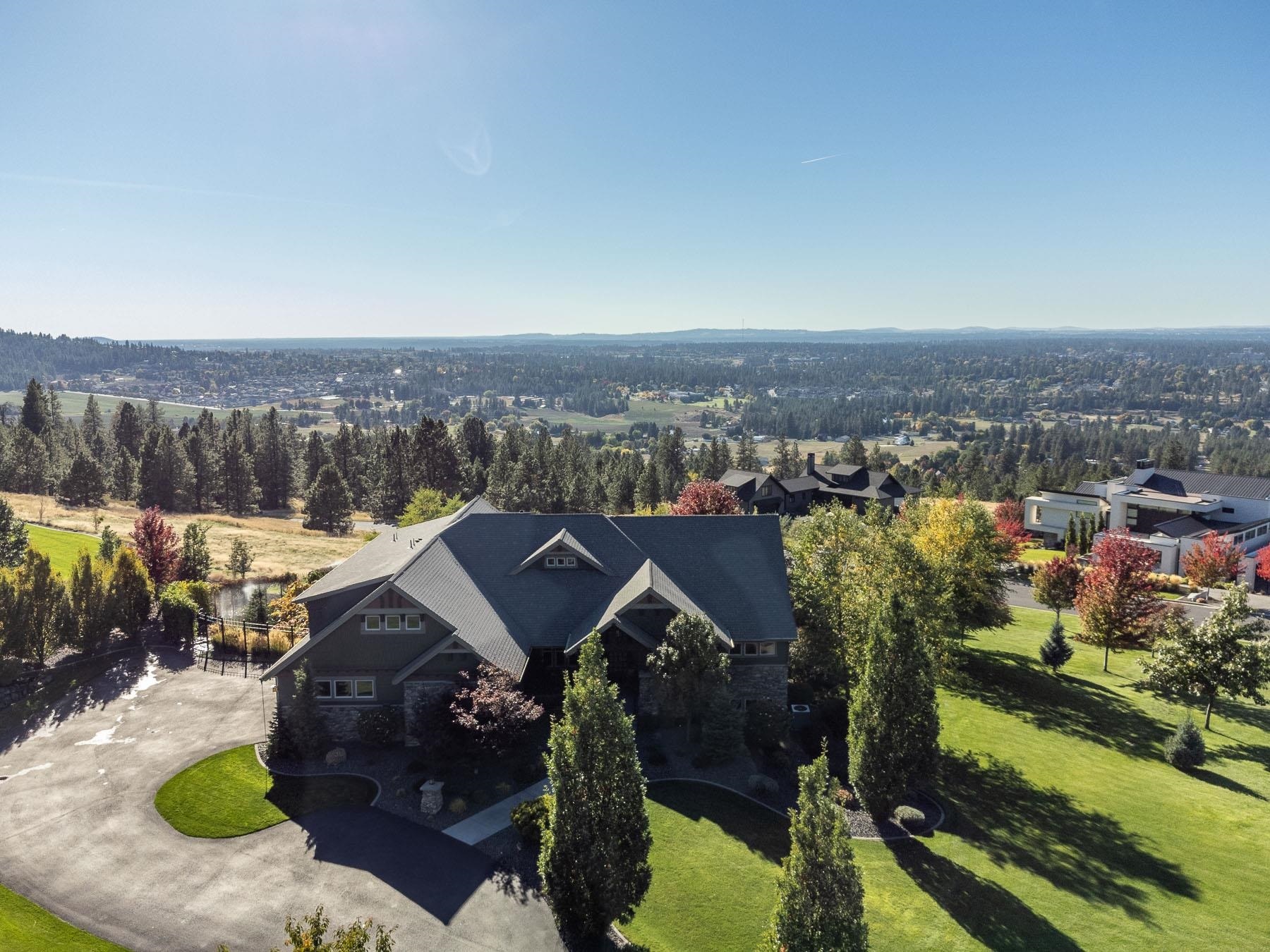 Property Photo: 2510 S Thierman Ln WA 99223