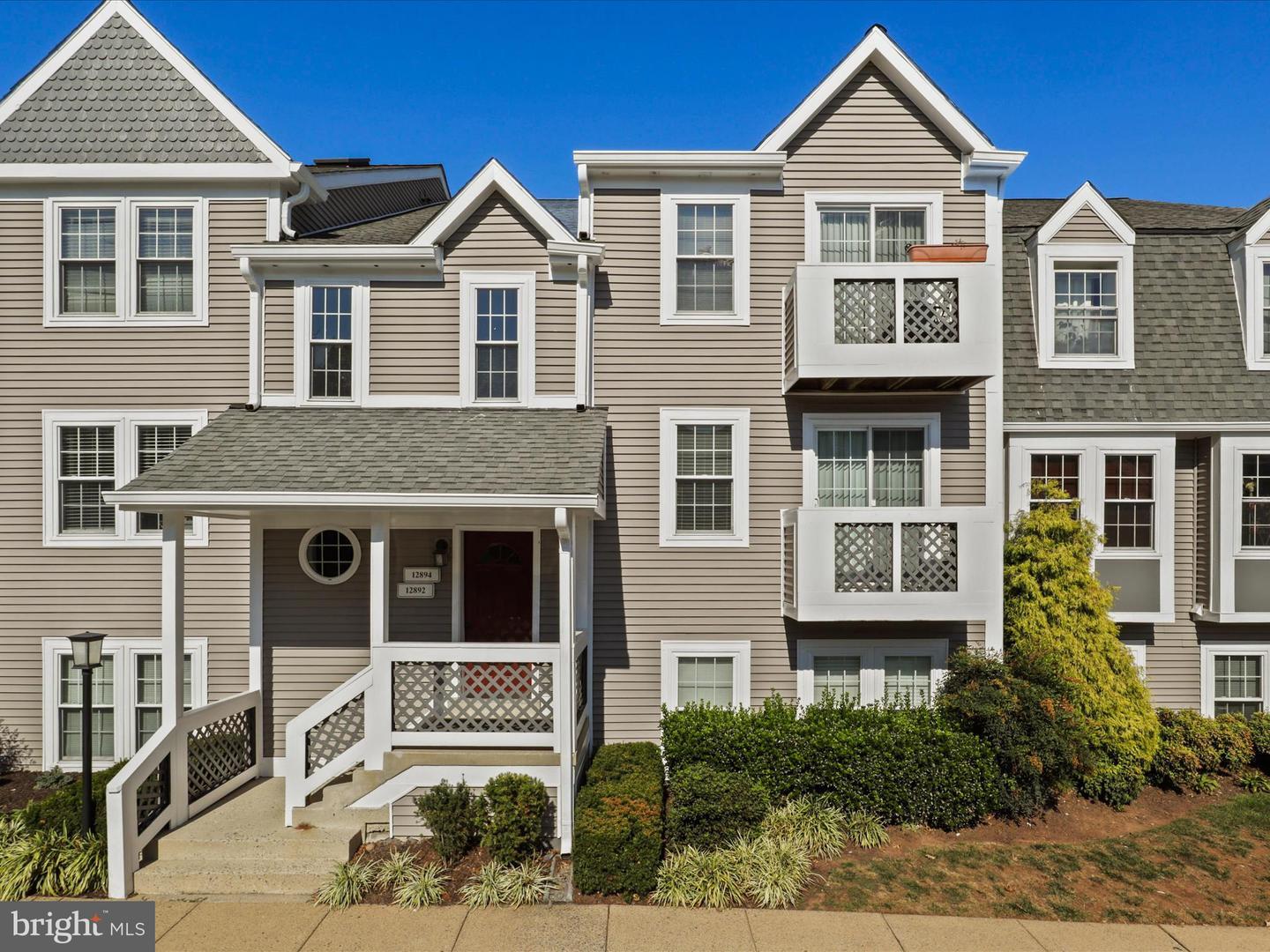 Property Photo: 12894 Grays Pointe Road B 12894B VA 22033
