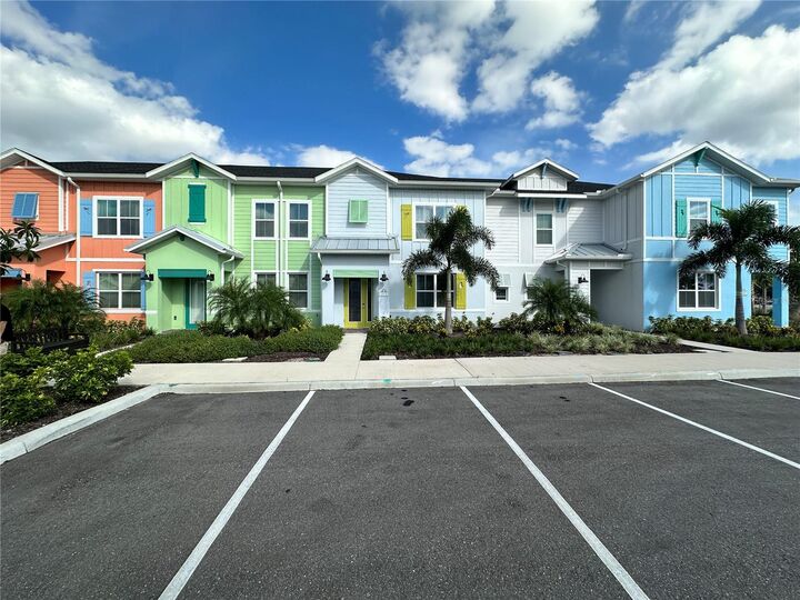 Property Photo:  2976 On The Rocks Point  FL 34747 