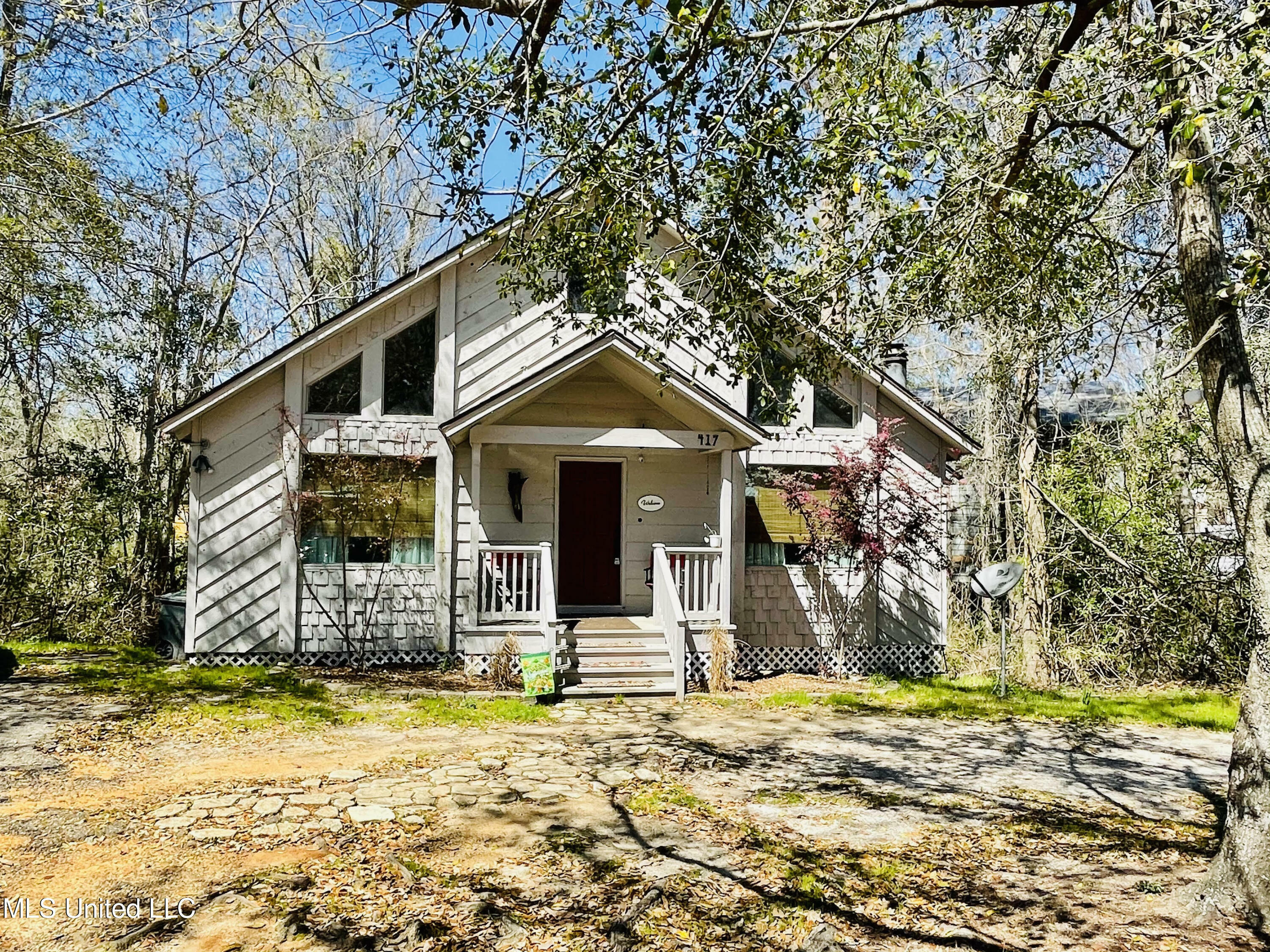 Property Photo:  417 Forest Hill Drive  MS 39564 