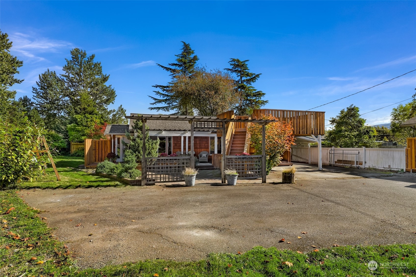 Property Photo:  2816 Woburn Street  WA 98226 