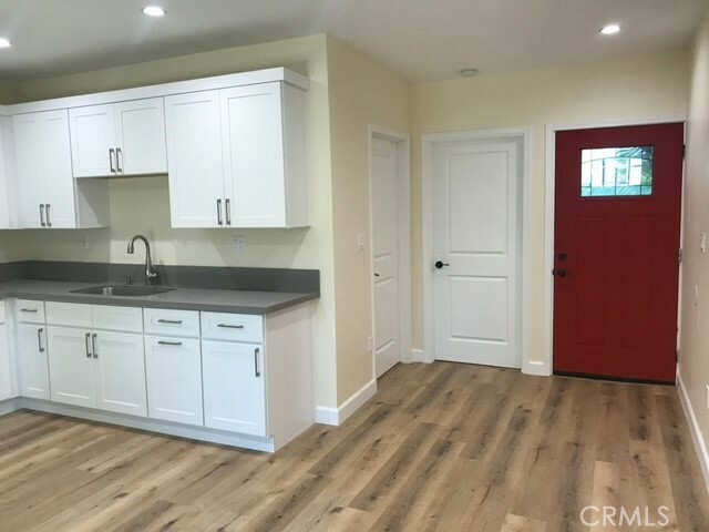 Property Photo: 6533 Costello CA 91401