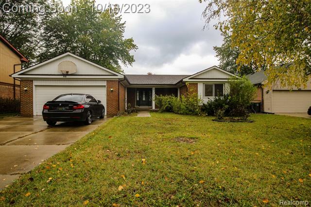 Property Photo:  43171 Barchester Road  MI 48187 