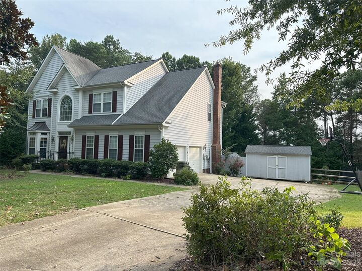 4 bed Fort Mill home for sale 103 Bubbling Creek Court, Fort Mill, SC