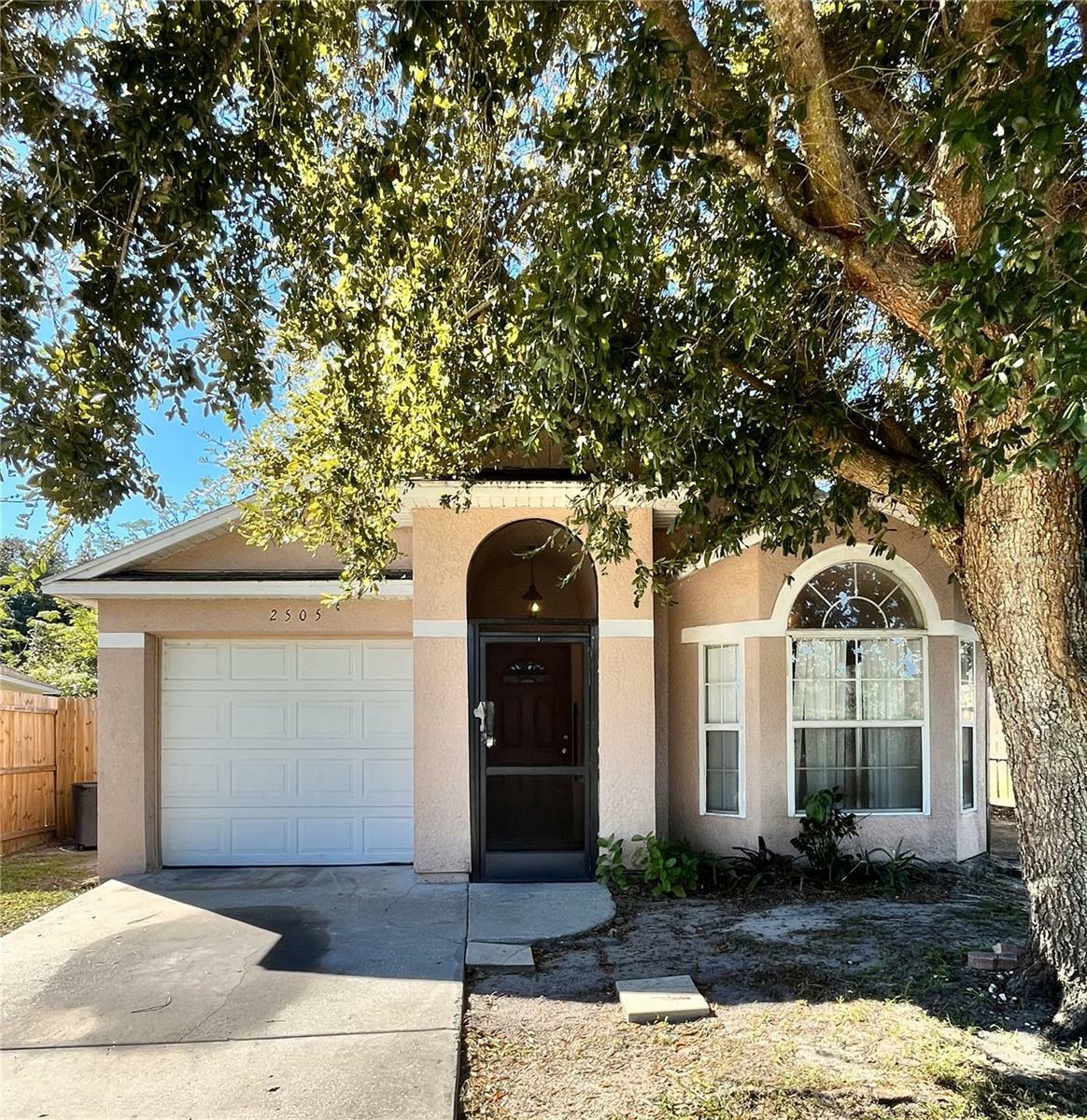 Property Photo:  2505 Daffadil Terrace  FL 32771 