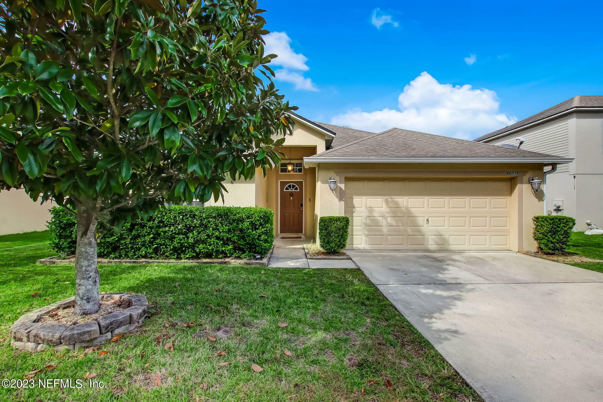 Property Photo:  86039 Venetian Avenue  FL 32097 