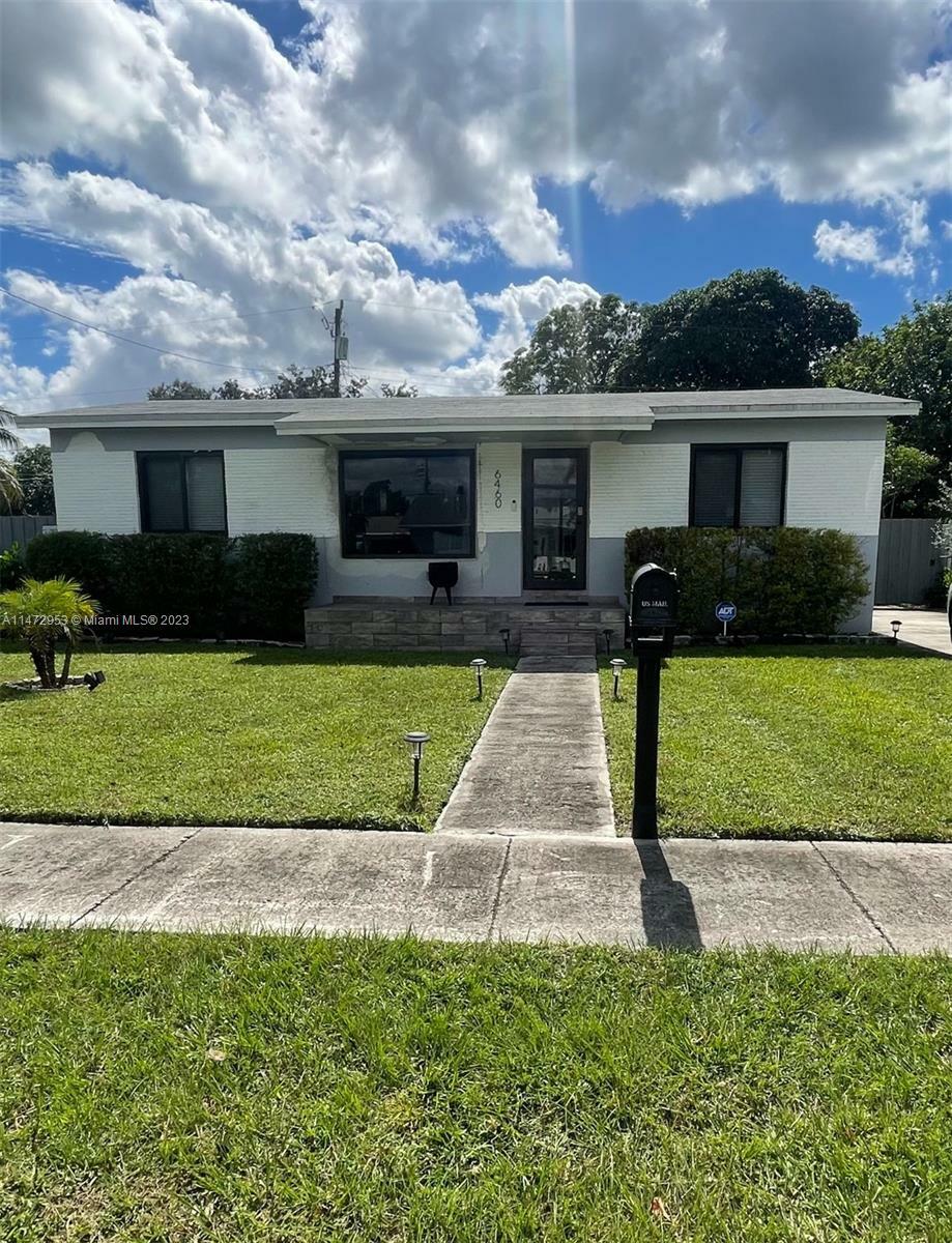 Property Photo: 6460 McClellan St 6460 FL 33024