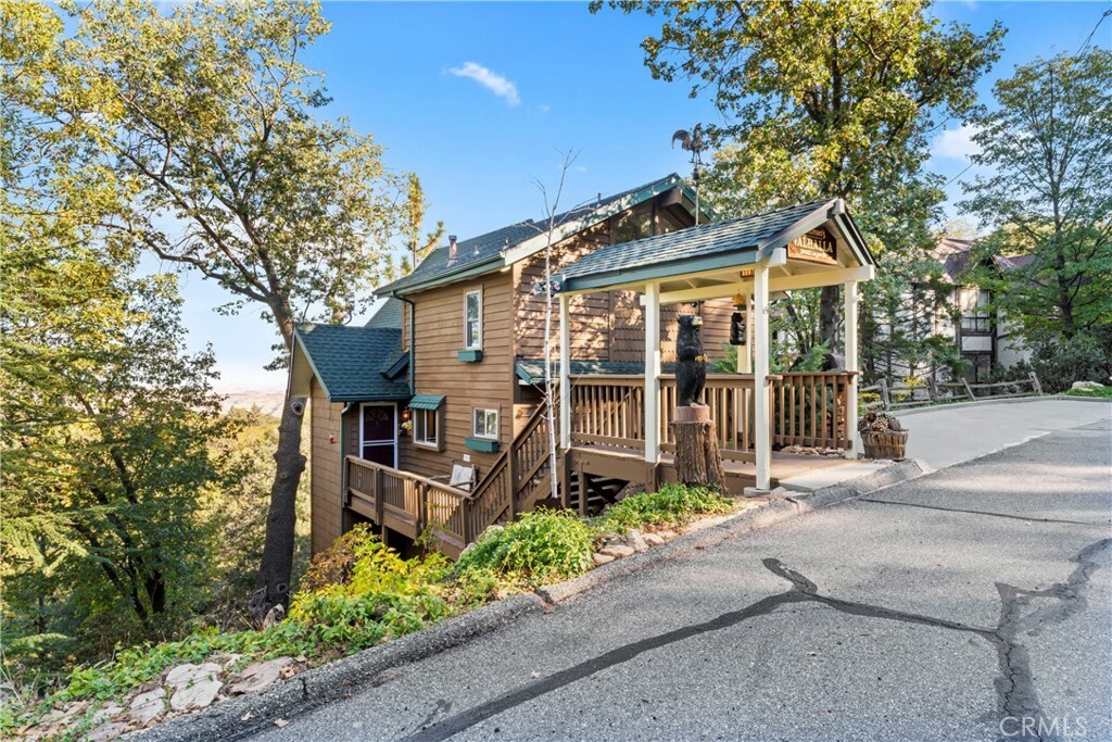 Property Photo: 29082 Lassen Drive CA 92352