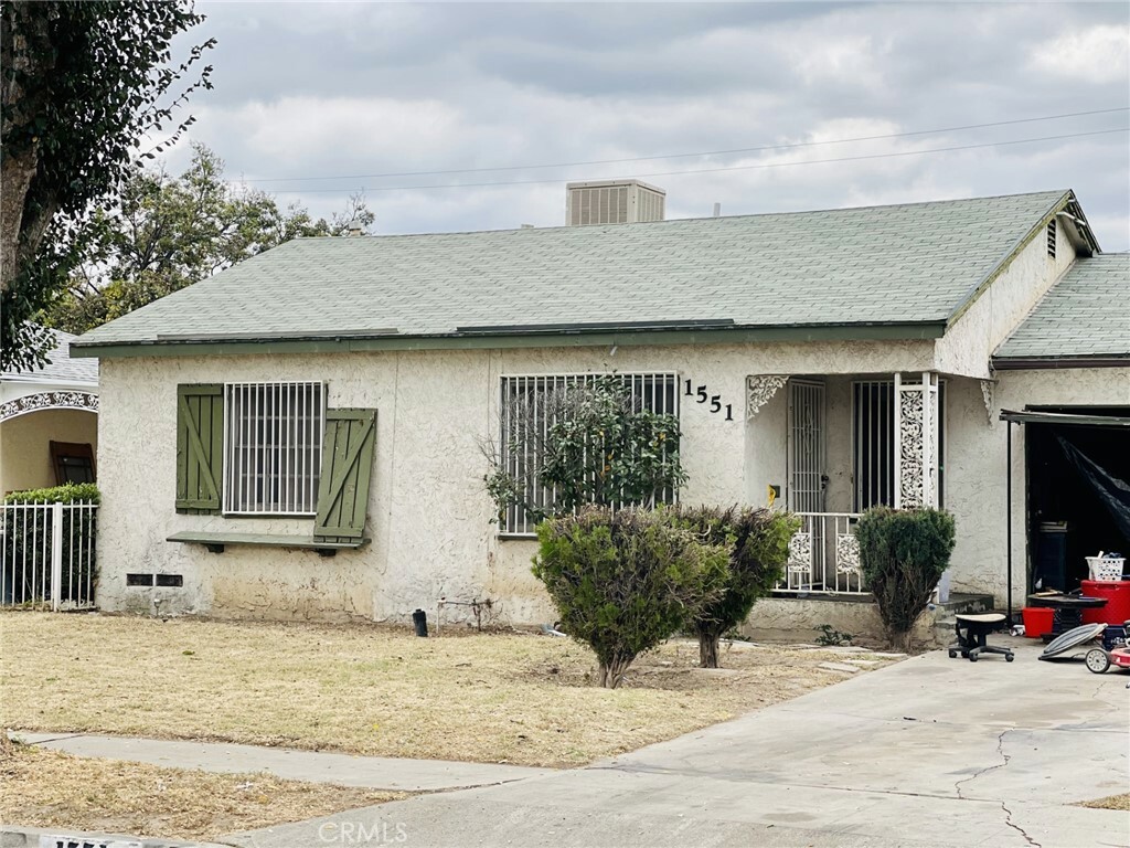 Property Photo:  1551 W Virginia Street  CA 92411 