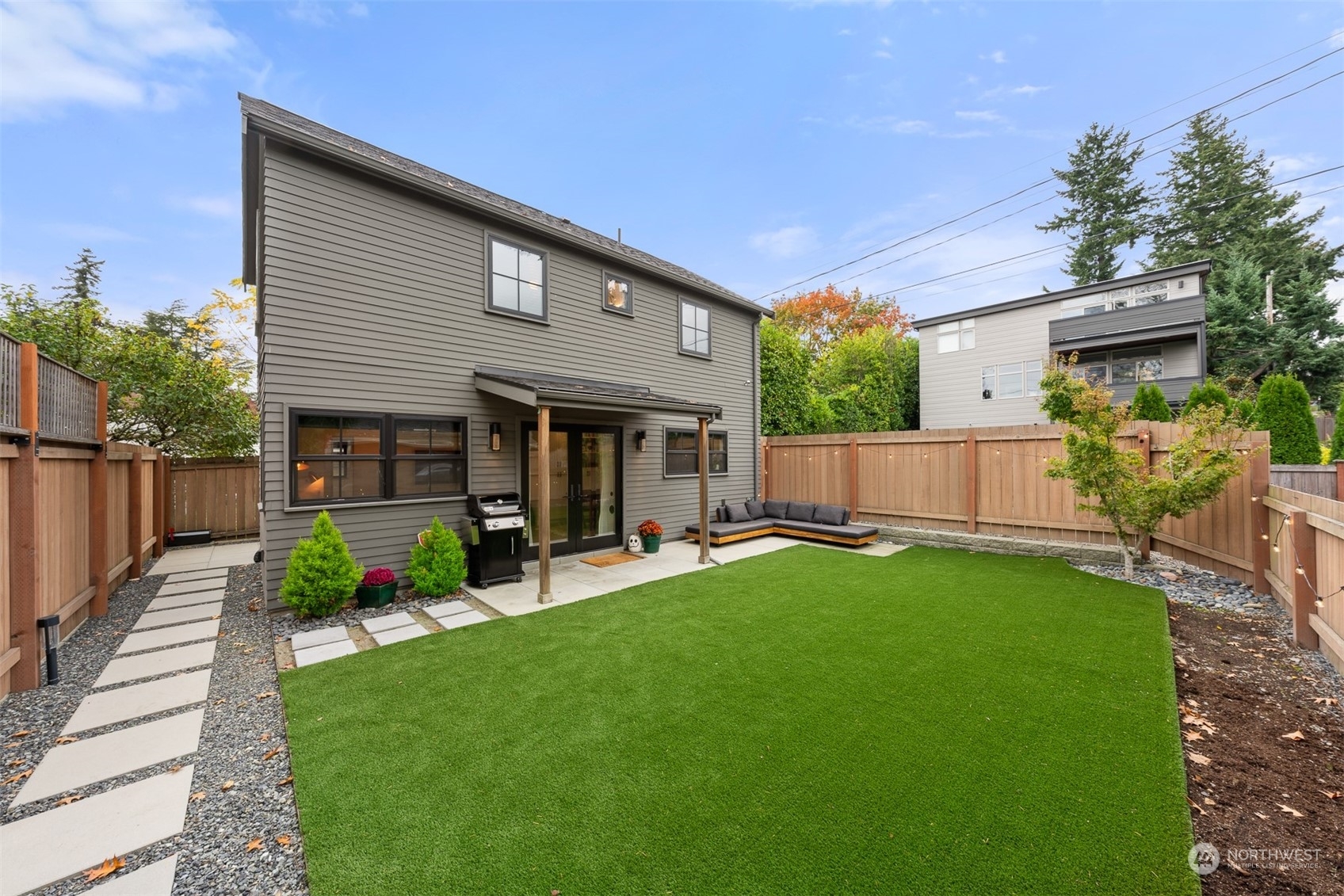 Property Photo:  11040 1st Avenue NW B  WA 98177 