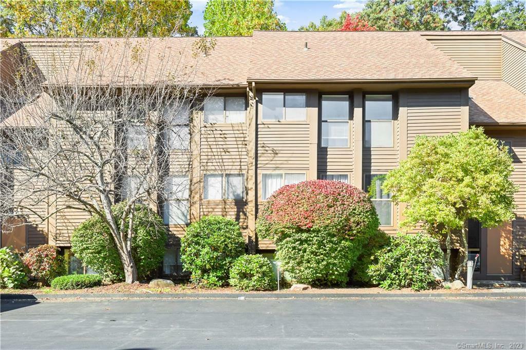 Property Photo:  900 Mix Avenue 72  CT 06514 