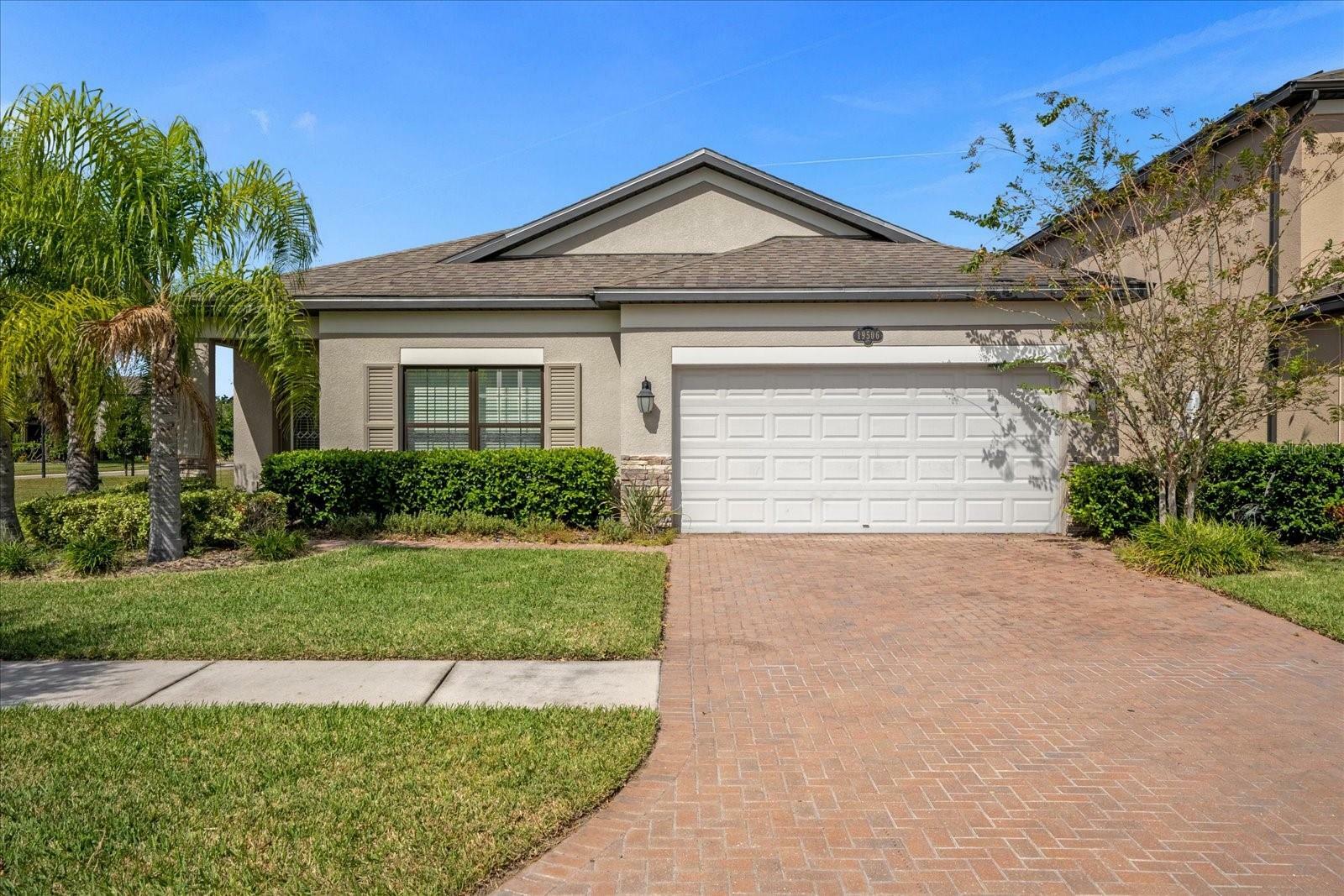 Property Photo:  19506 Whispering Brook Drive  FL 33647 