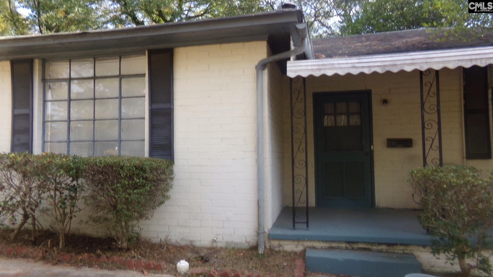 Property Photo: 4704 Ridgewood Avenue SC 29204-5631