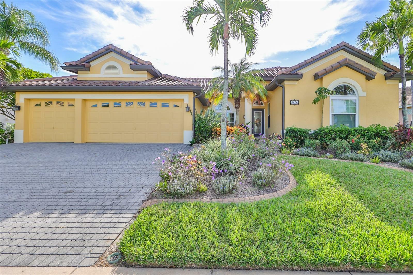 Property Photo:  6406 Rubia Circle  FL 33572 