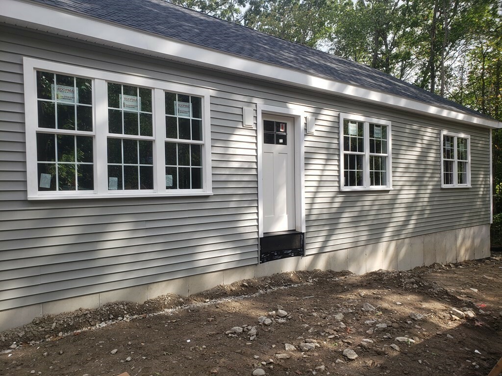 Property Photo:  3 Bicentennial Ct  MA 02048 