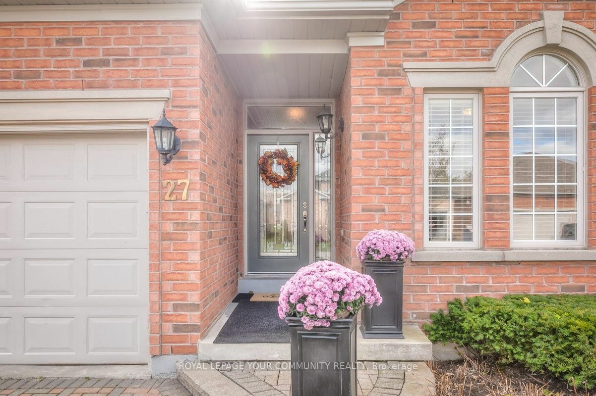 Property Photo: 27 Boros Link N/A ON L4A1N7