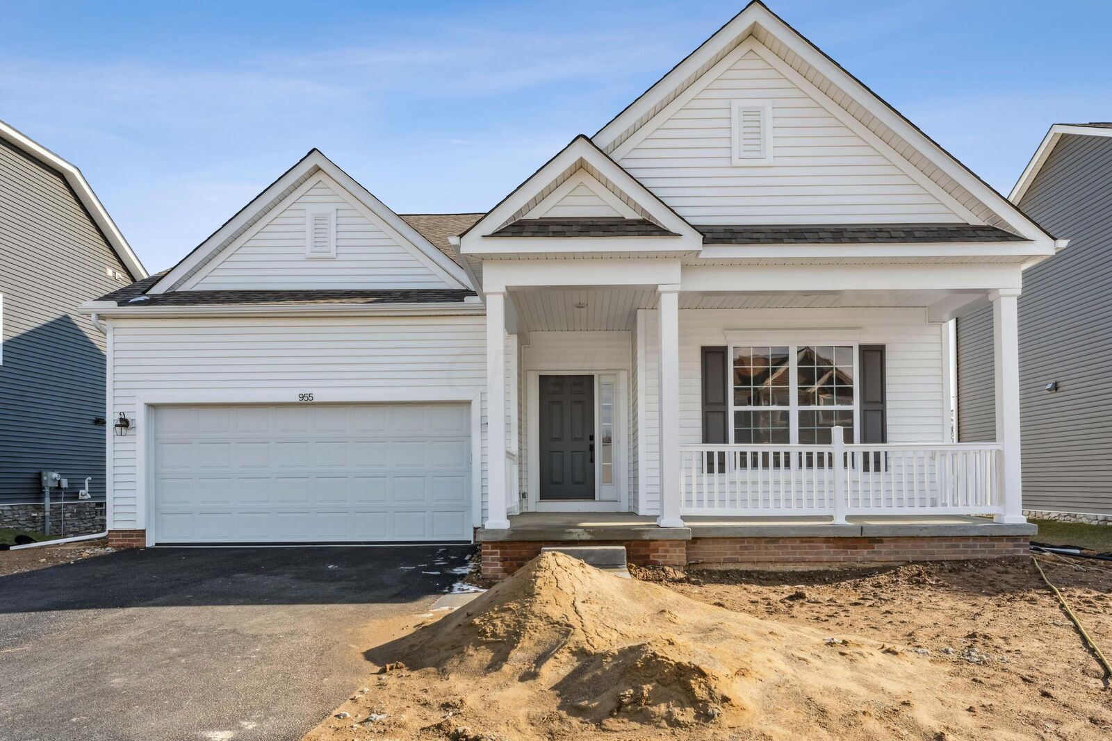 Property Photo:  955 Heimat Haus Drive  OH 43123 