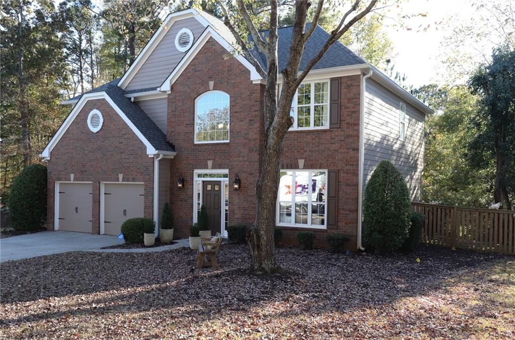 Property Photo:  472 Antler Lane  GA 30024 