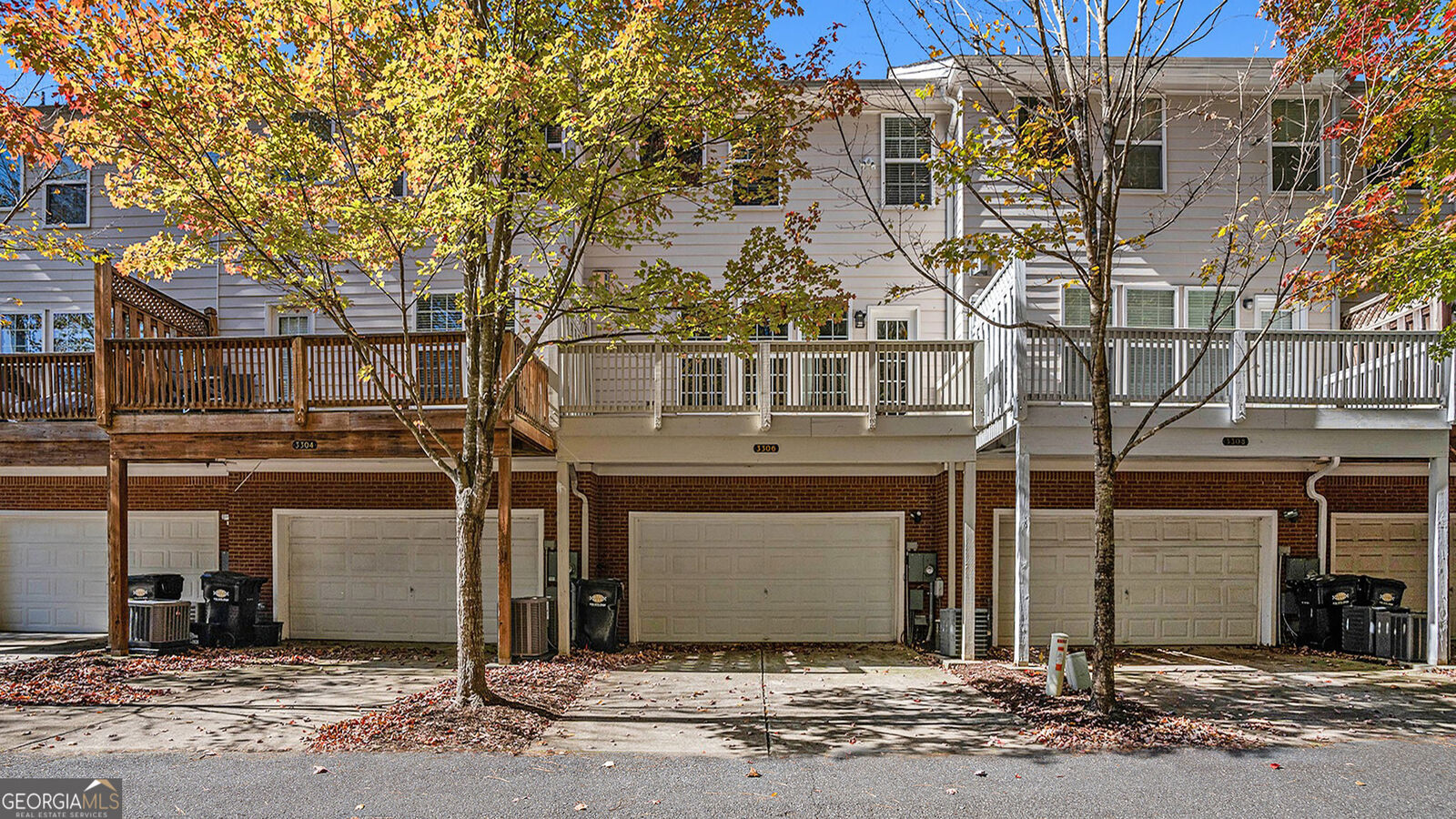 Property Photo:  3306 Chastain Gardens Drive NW  GA 30144 