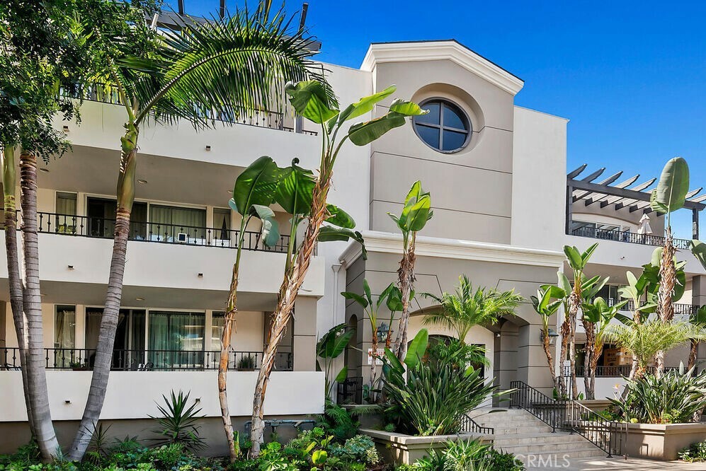 Property Photo: 4637 Willis Avenue 110 CA 91403