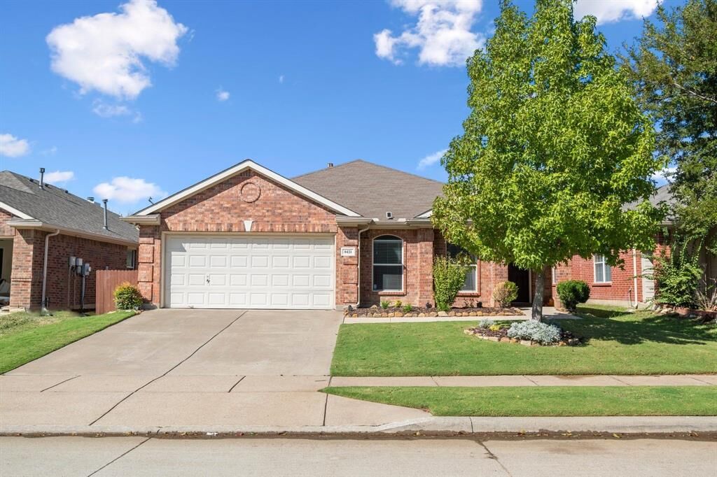 Property Photo:  8421 Prairie Fire Drive  TX 76131 
