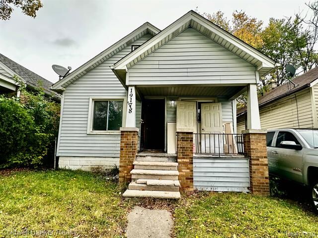 Property Photo: 19178 Helen Street MI 48234