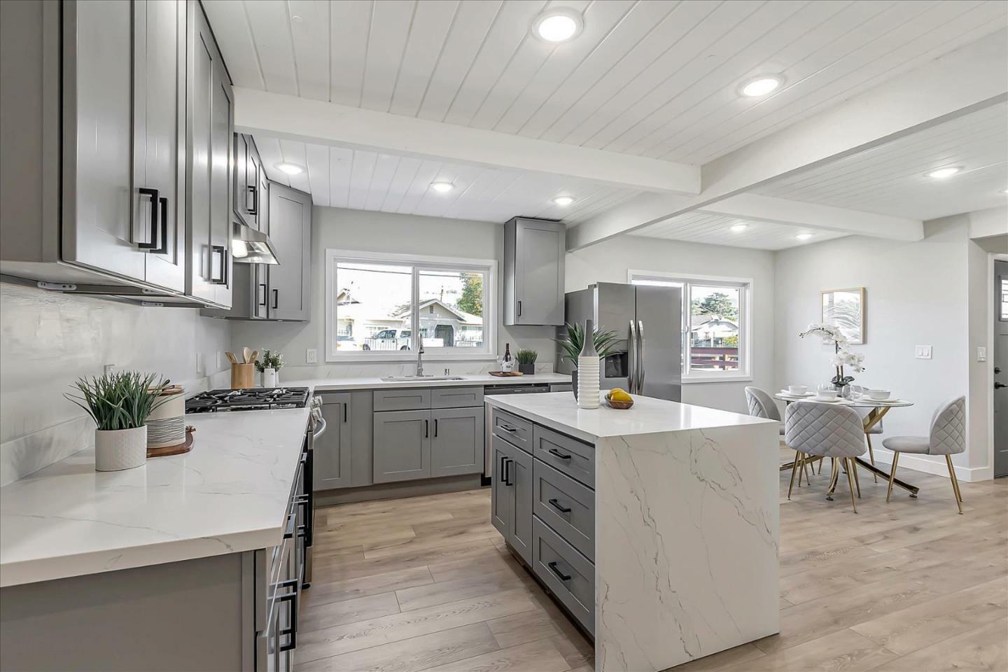 Property Photo: 10371 Serrano CA 95127