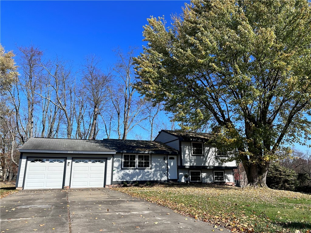Property Photo: 2214 Open Meadow Cir PA 15017