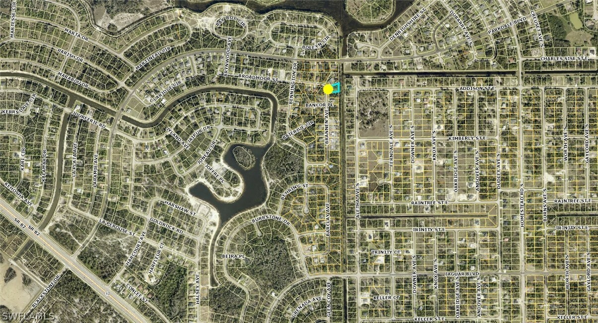 Property Photo:  703 Brannen Avenue  FL 33974 