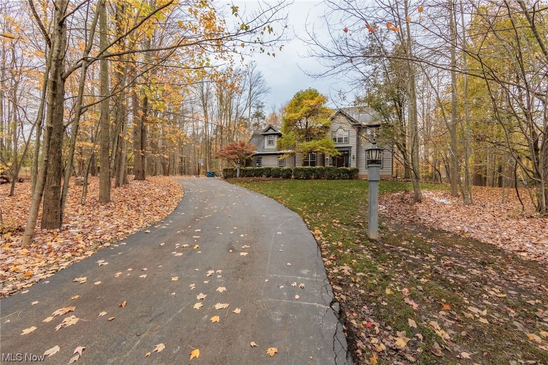 Property Photo:  2946 Mill Gate Drive  OH 44094 