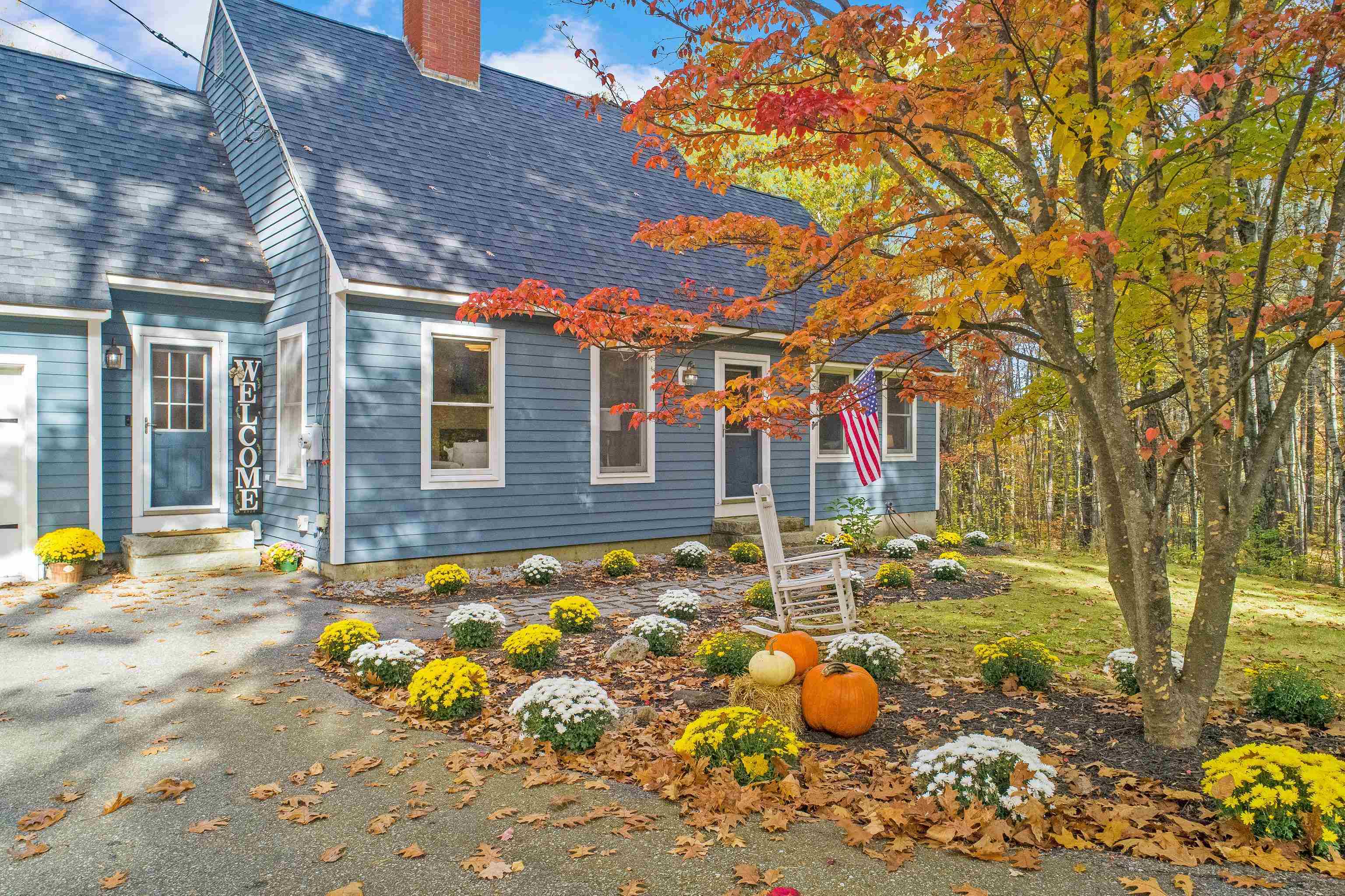 Property Photo:  51 Woodhill Hooksett Road  NH 03304 