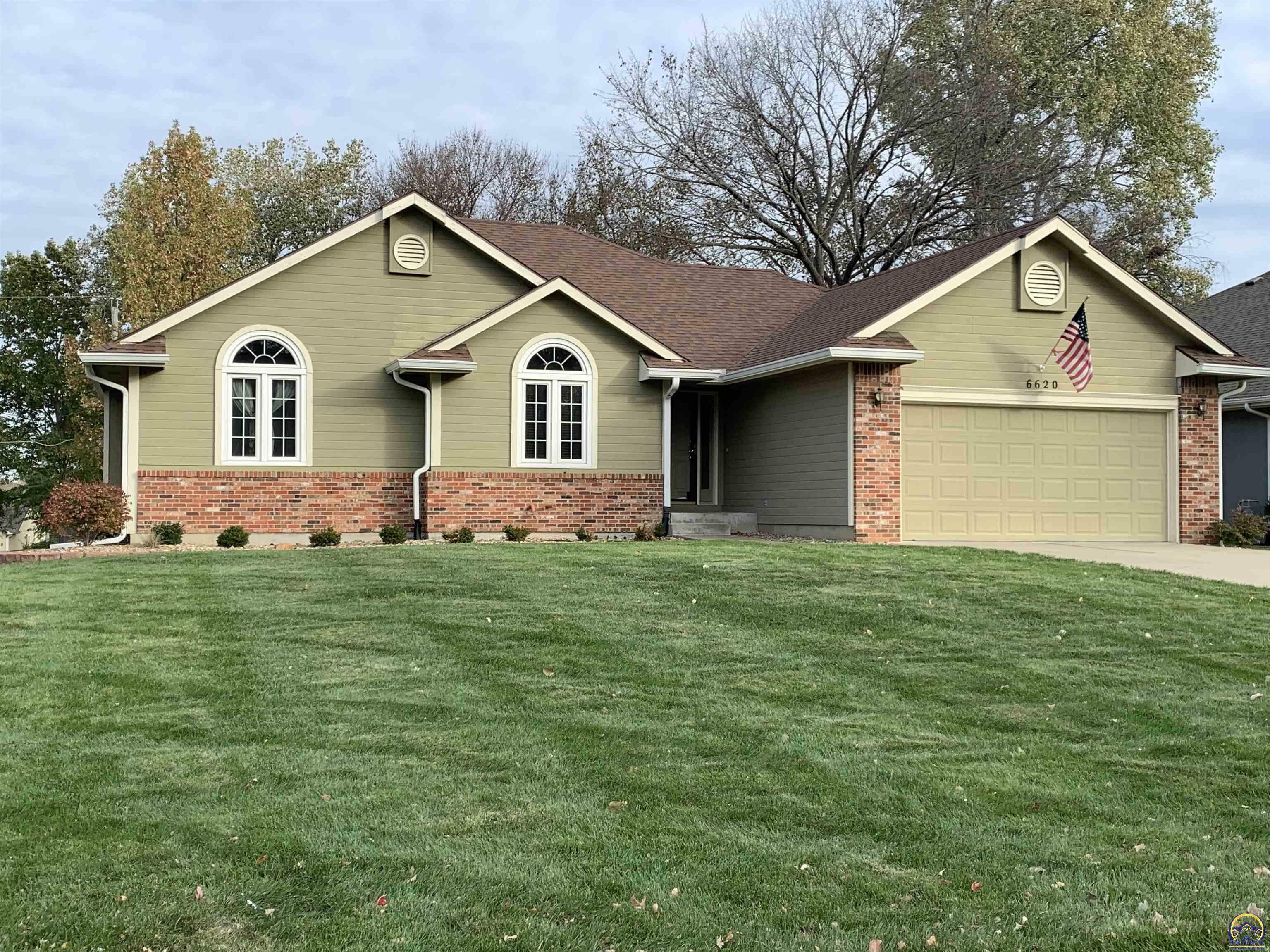 Property Photo: 6620 SW Hamptonshire Ln KS 66614