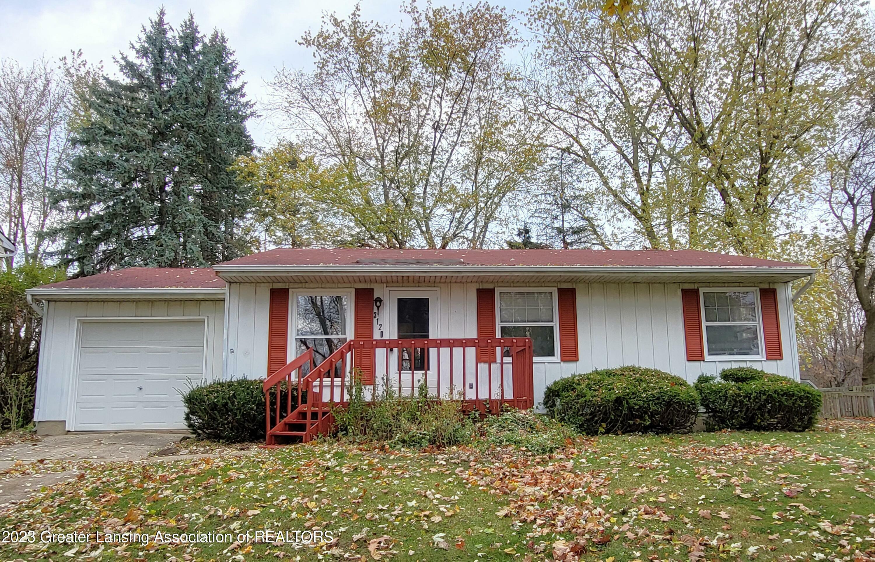 Property Photo:  3120 Nonette Dr Drive  MI 48911 