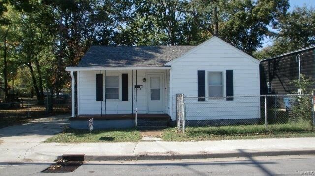 Property Photo:  1011 S Main Street  MO 63834 
