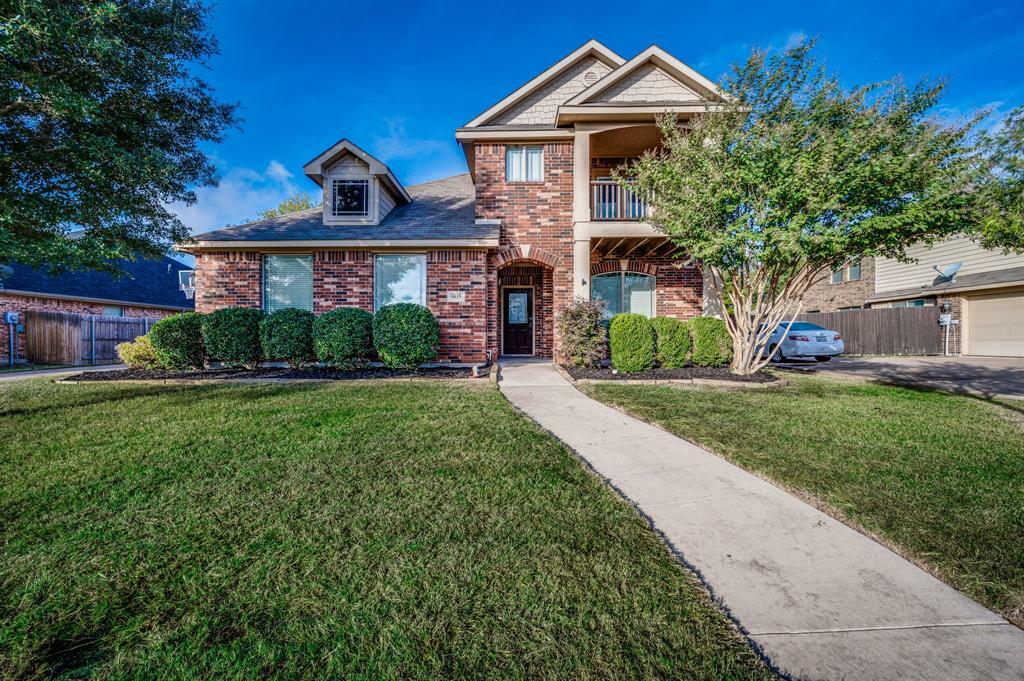 Property Photo:  905 Willow Crest Drive  TX 76065 