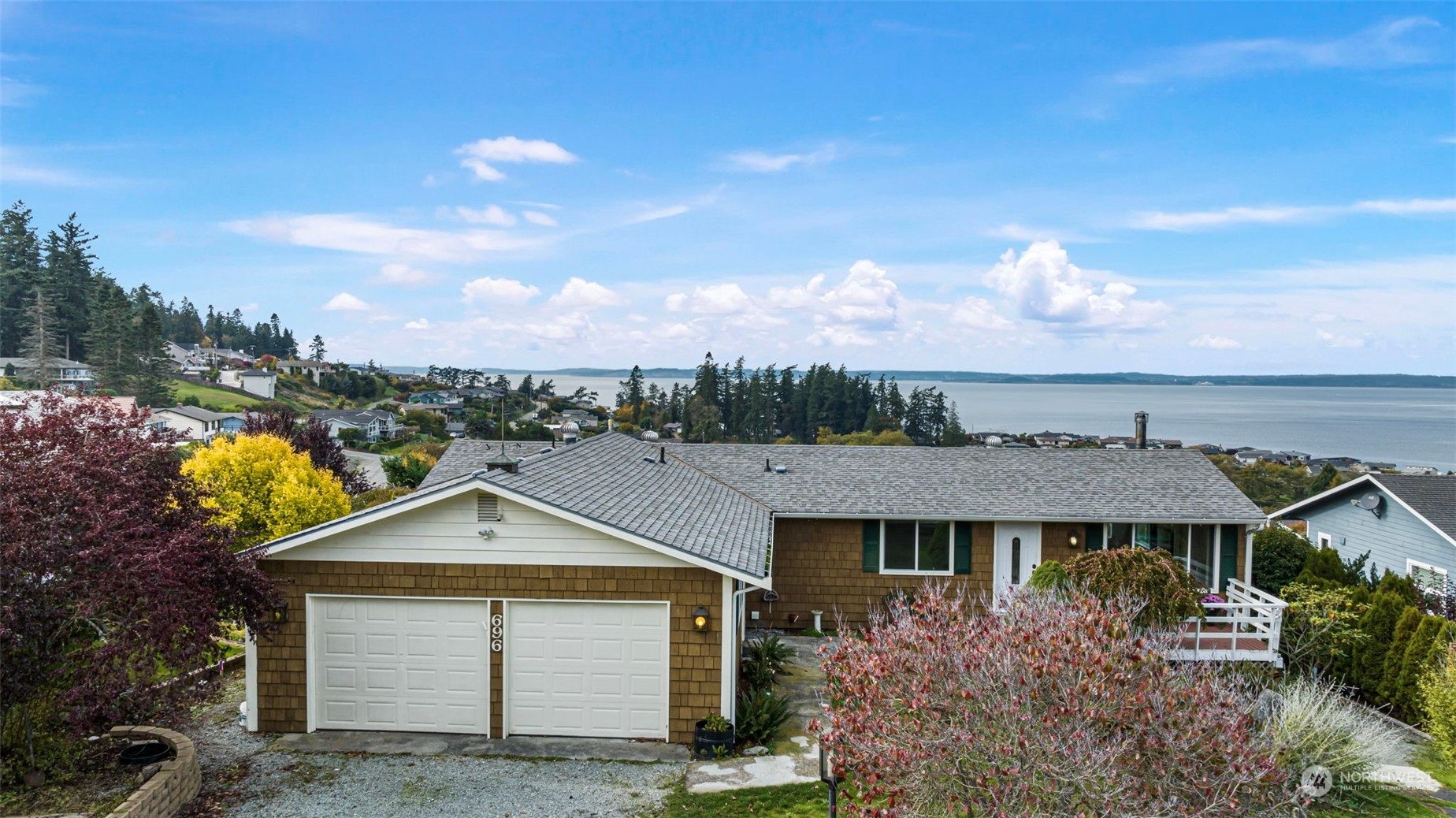 696 Gladstone Dr  Camano Island WA 98282 photo