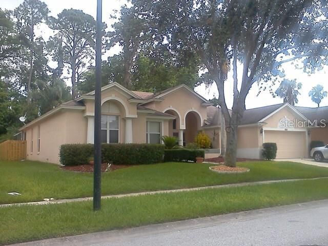 Property Photo: 104 Nandina Terrace FL 32708