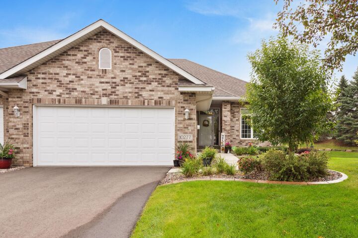 10277 Lancaster Bay  Woodbury MN 55129 photo