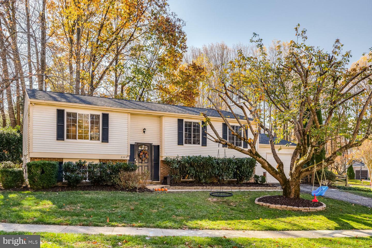 Property Photo: 8469 Ararat Court VA 22003