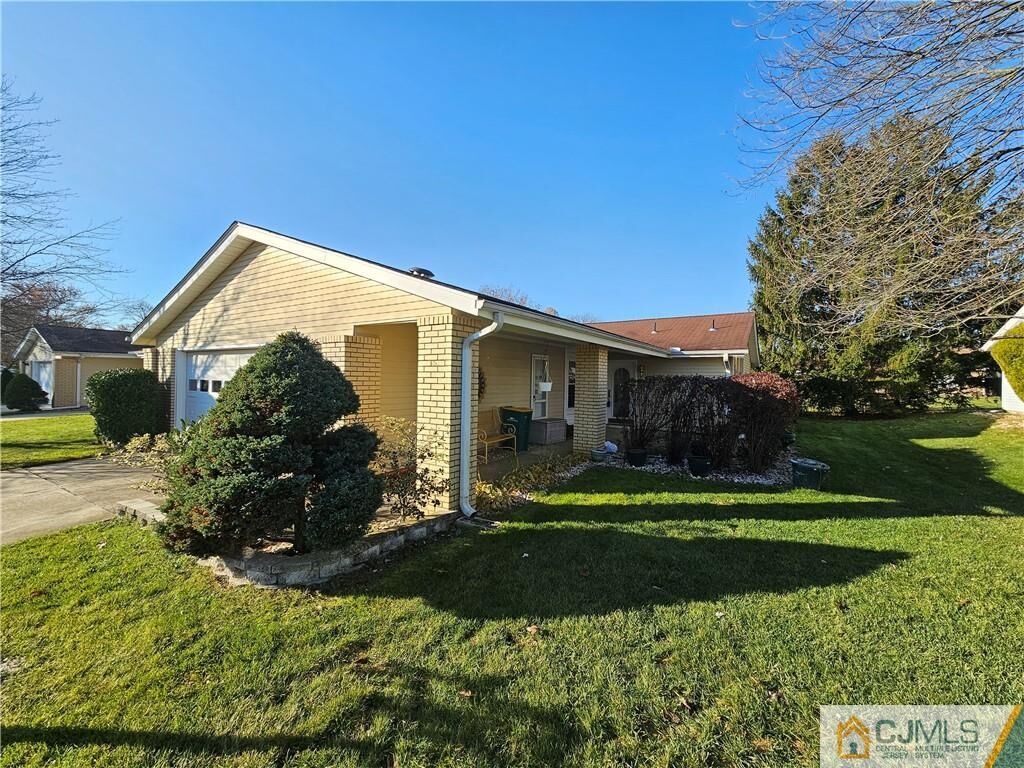 Property Photo:  0-257C Doremus Drive 257C  NJ 08831 