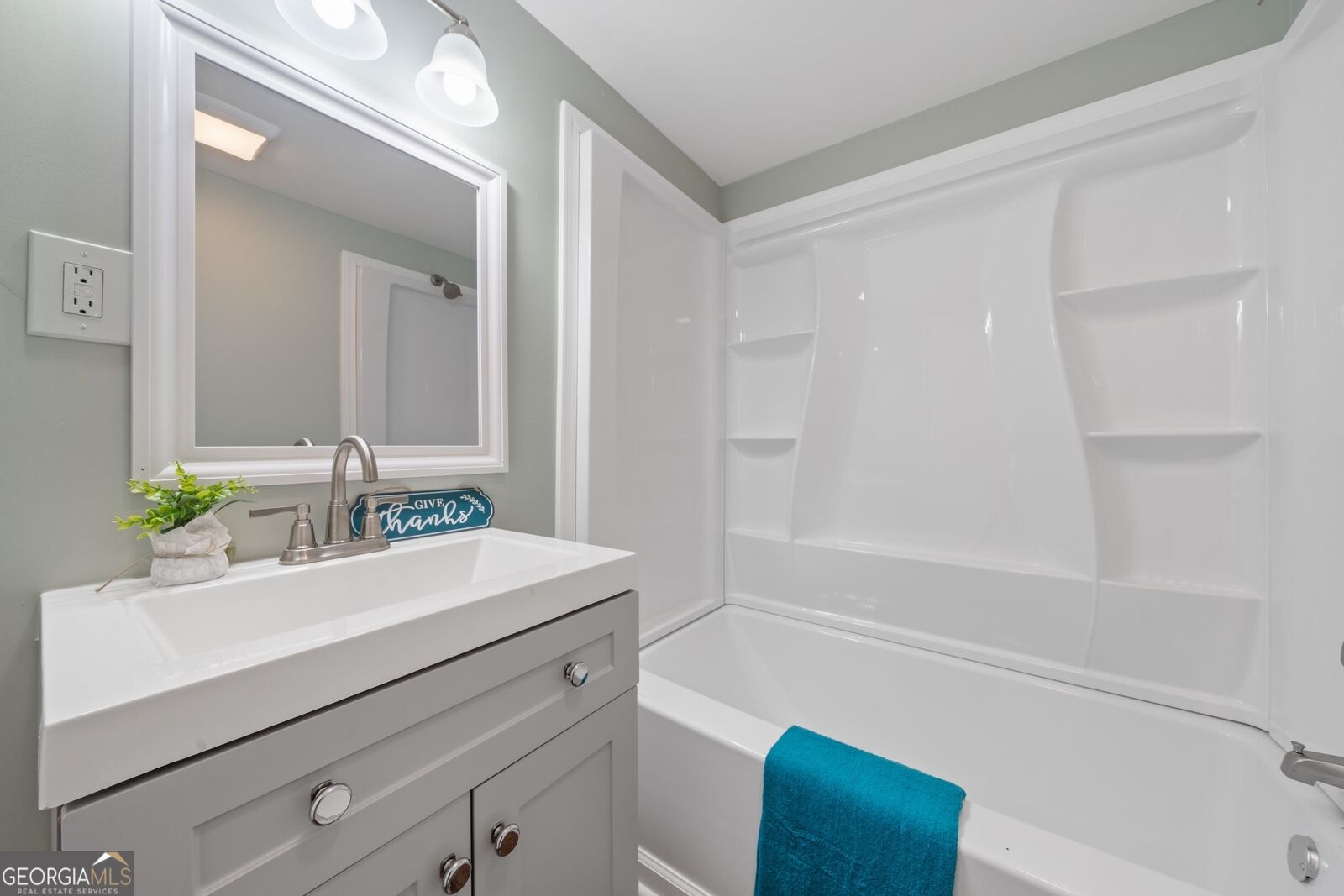 Property Photo:  275 Vanburen Street  GA 31064 