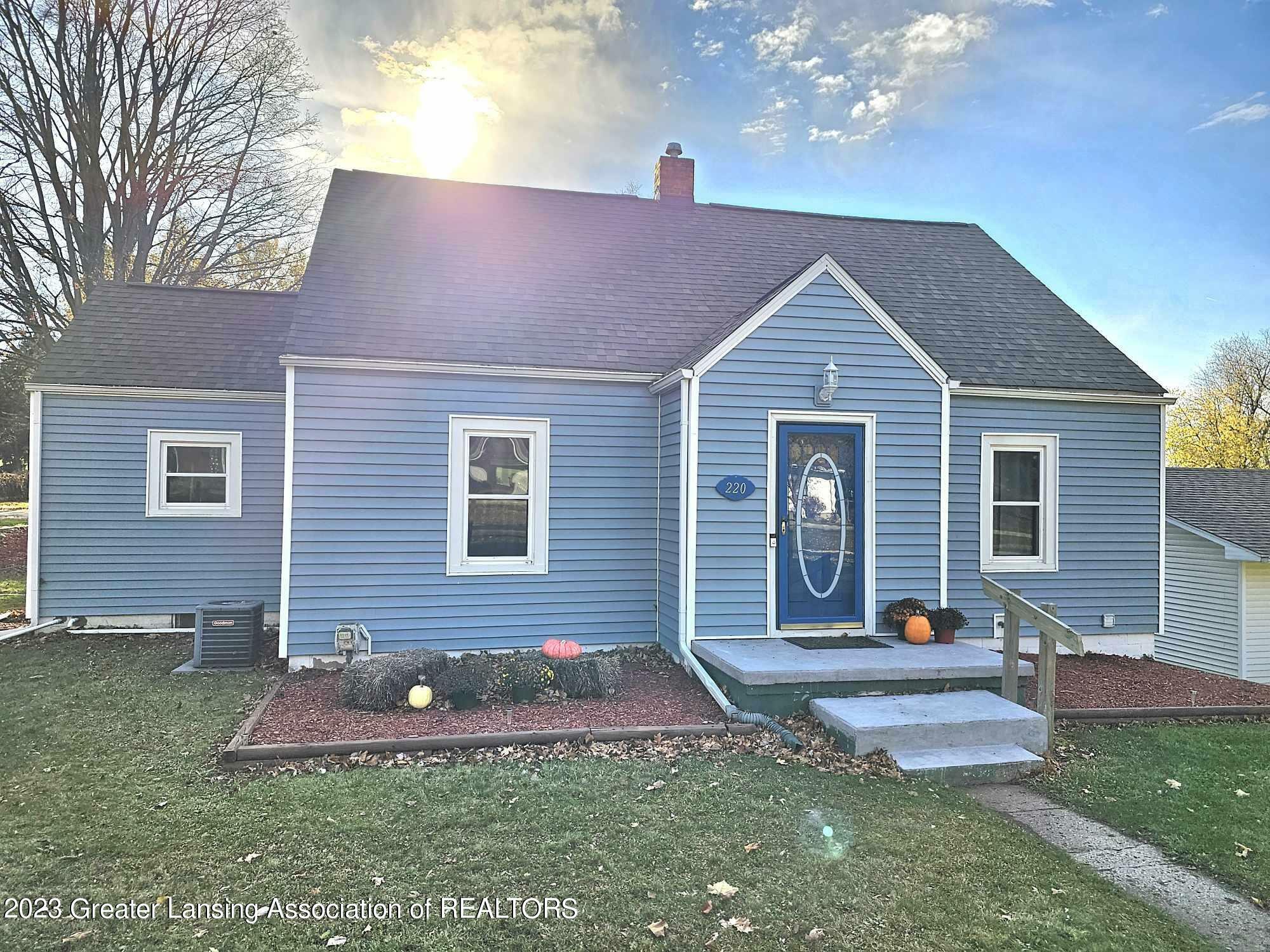 220 E Orchard Street  Portland MI 48875 photo